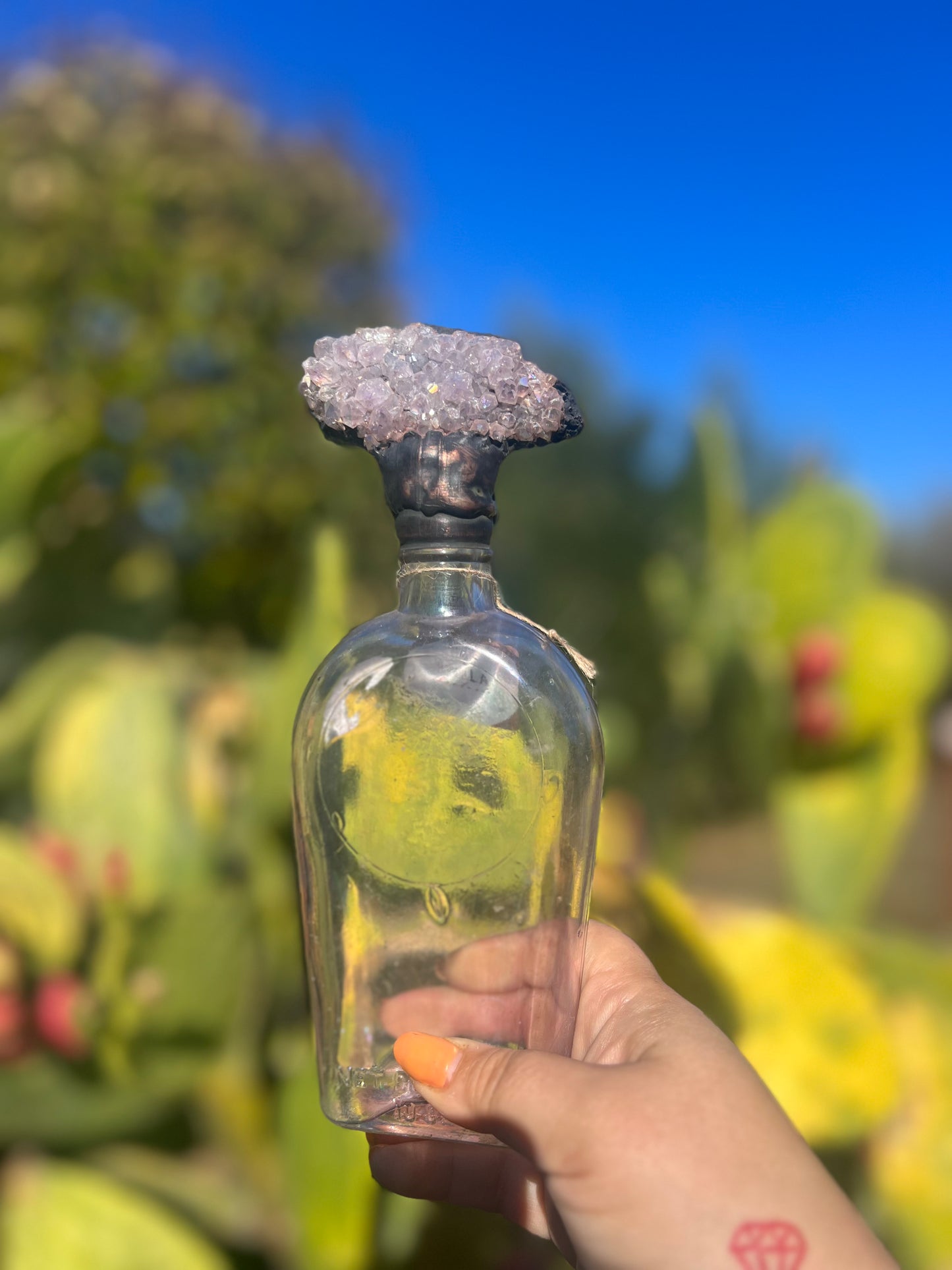 Crystal Potion Bottle: Amethyst Aura