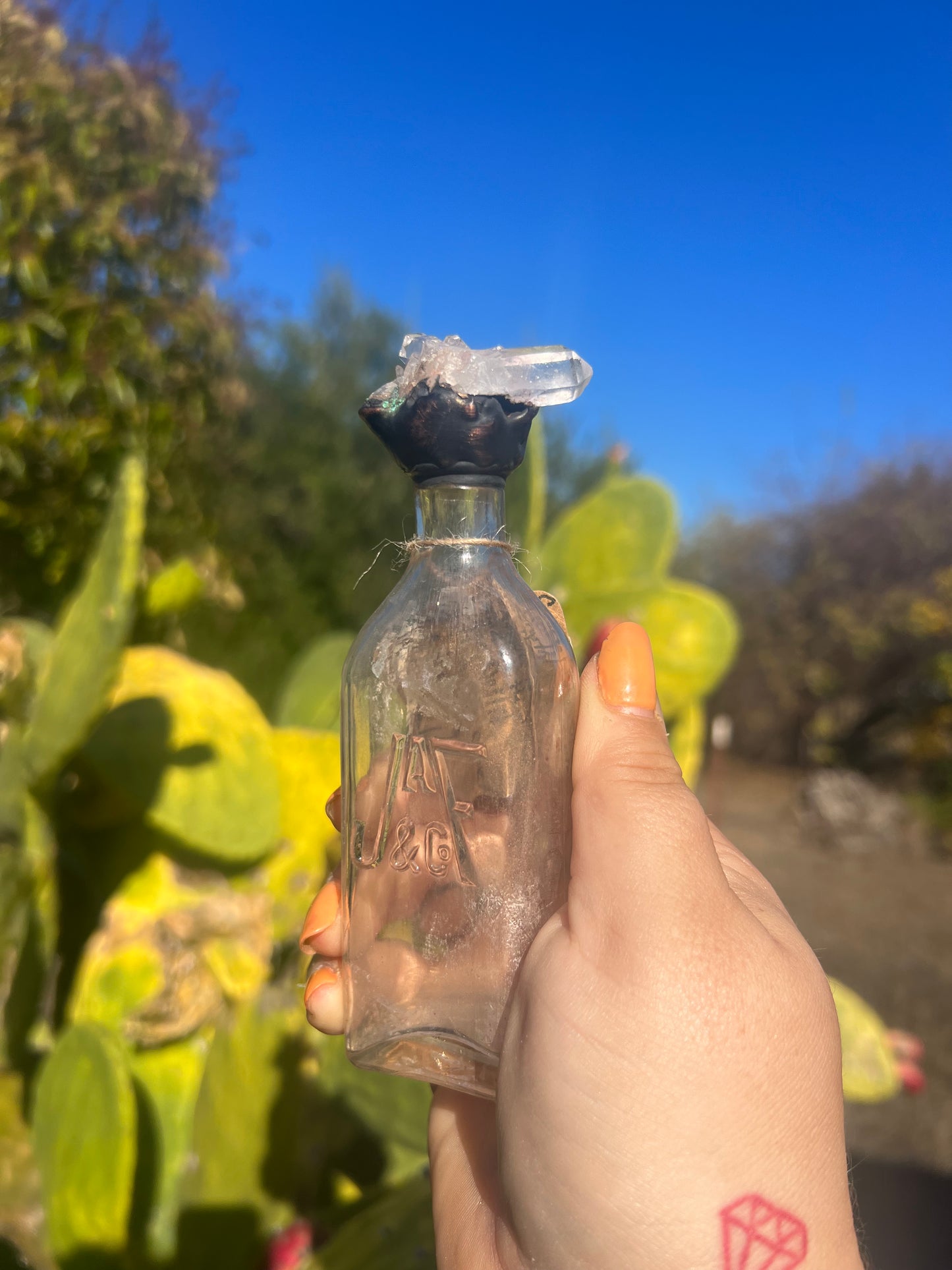 Crystal Potion Bottle: Quartz Cluster