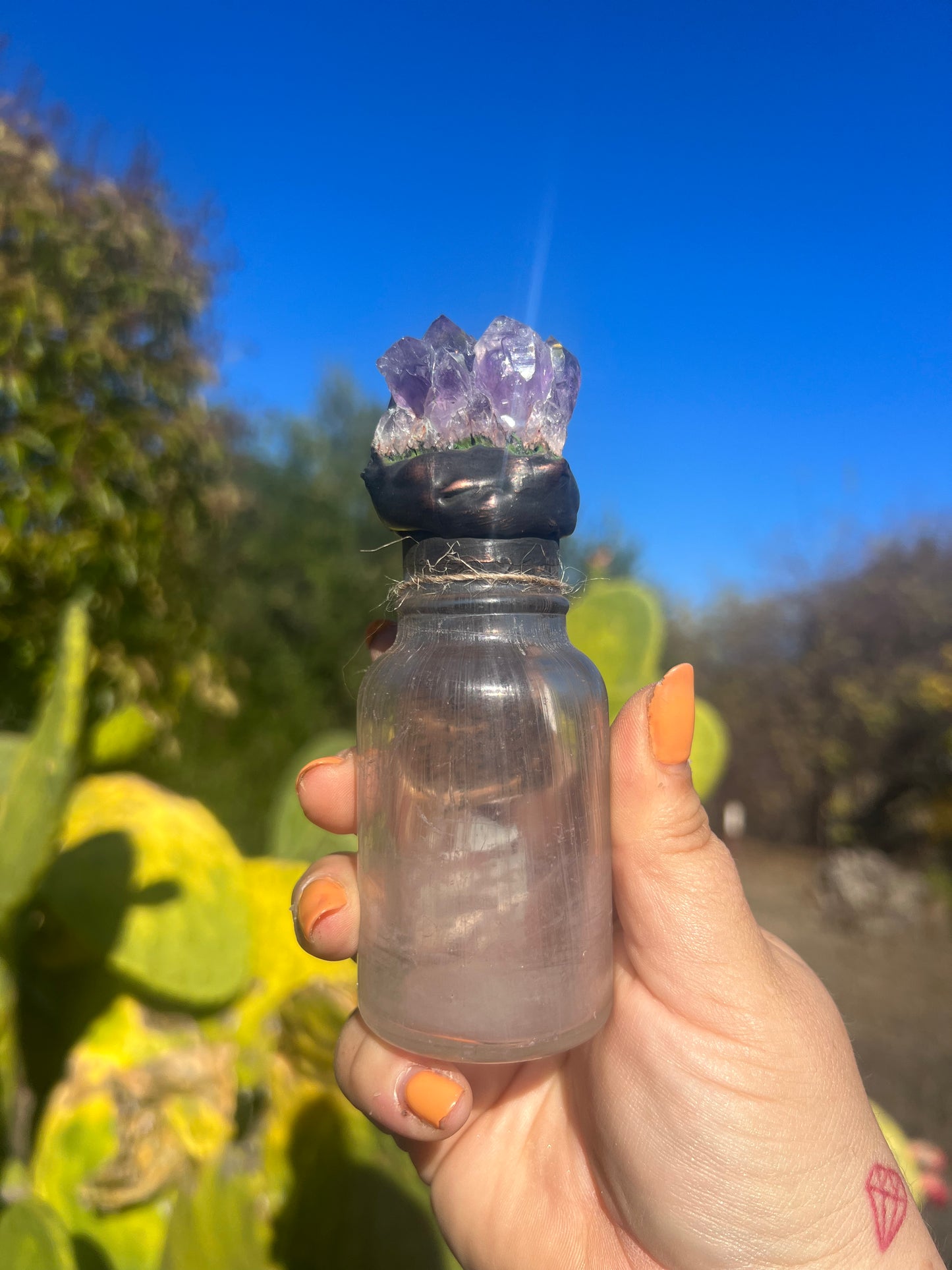 Crystal Potion Bottle: Amethyst