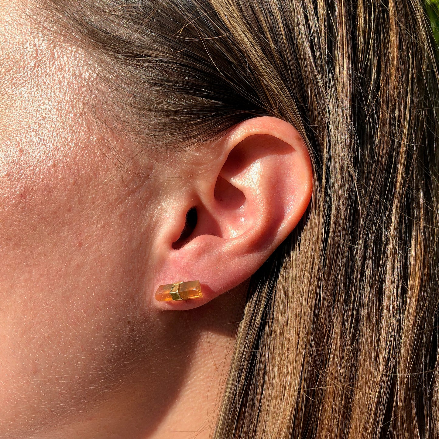 Tangerine Quartz Stud