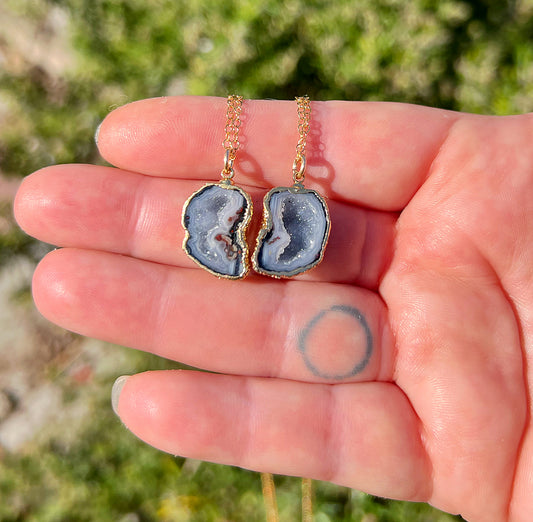 Tabasco Geode Mother + Daughter Necklaces