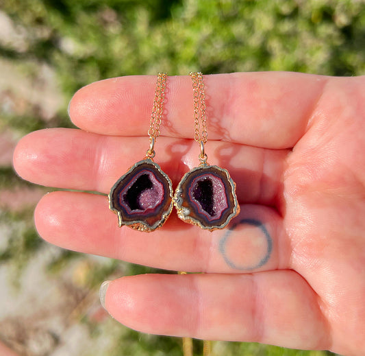 Tabasco Geode Mother + Daughter Necklaces